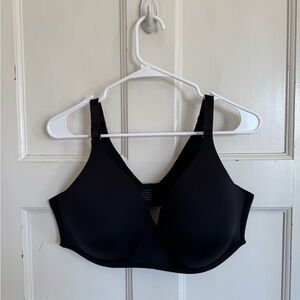Soma‎ black Vanishing 360 wireless bra size 42C